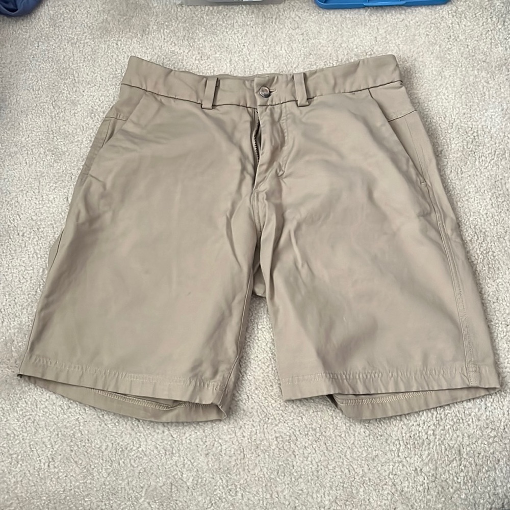 Lululemon Commission Short Slim Tofino Sand shorts
